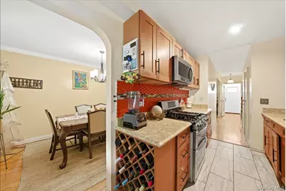 4425 Richardson Avenue, Bronx, NY 10470 - Photo 7