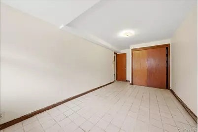 4425 Richardson Avenue, Bronx, NY 10470 - Photo 23