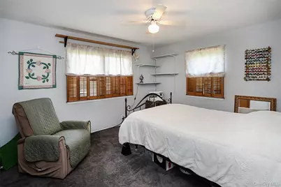 1372 Pine Drive, Bay Shore, NY 11706 - Photo 17