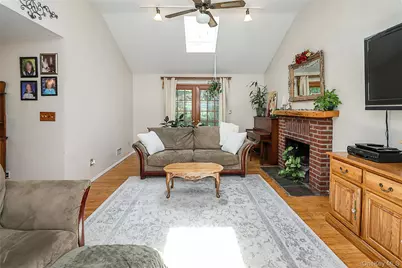 1372 Pine Drive, Bay Shore, NY 11706 - Photo 11