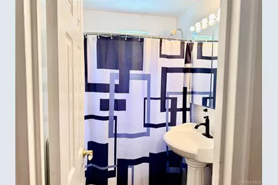 1555 Central Park Avenue #H2, Yonkers, NY 10710 - Photo 9