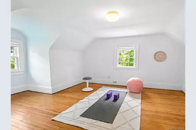 221 Highbrook Avenue, Pelham, NY 10803 - Photo 23