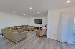 23 Dalny Pl, Sayville, NY 11782 - Photo 11