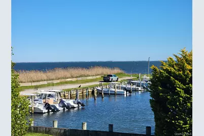 23 Dalny Place, Sayville, NY 11782 - Photo 21