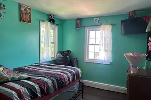 9 Oakley St, Massapequa, NY 11758 - Photo 11