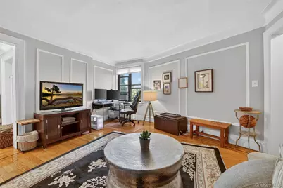 42 Pondfield Road W #4F, Bronxville, NY 10708 - Photo 11