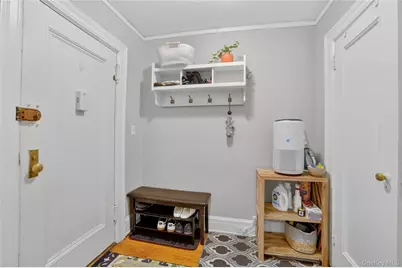 42 Pondfield Road W #4F, Bronxville, NY 10708 - Photo 5