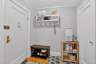 42 Pondfield Rd W, Bronxville, NY 10708 - Photo 5