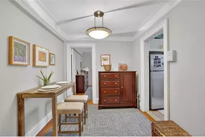 42 Pondfield Road W #4F, Bronxville, NY 10708 - Photo 13