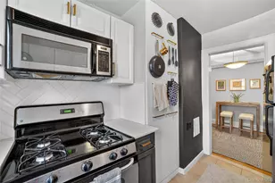 42 Pondfield Rd W, Bronxville, NY 10708 - Photo 17