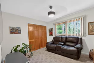 12 Wildwood Dr, Dix Hills, NY 11746 - Photo 25