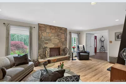 12 Wildwood Drive, Dix Hills, NY 11746 - Photo 5