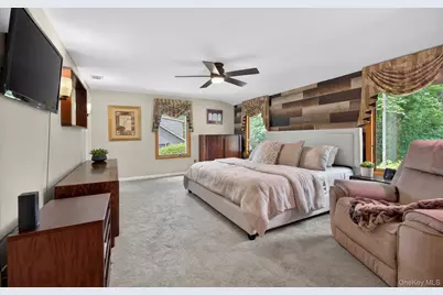 12 Wildwood Drive, Dix Hills, NY 11746 - Photo 15