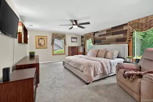 12 Wildwood Dr, Dix Hills, NY 11746 - Photo 15