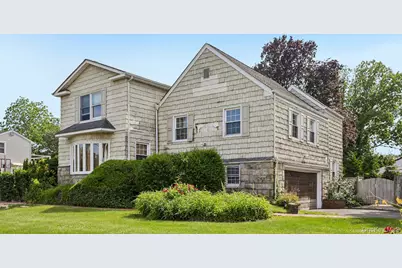1304 Harbor Road, Hewlett, NY 11557 - Photo 3