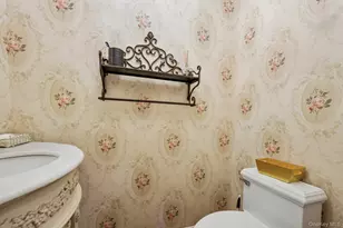 1304 Harbor Rd, Hewlett, NY 11557 - Photo 35