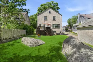 35 Prescott Ave, White Plains, NY 10605 - Photo 35