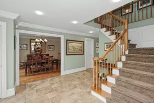 39 Tamara Ct, Melville, NY 11747 - Photo 5