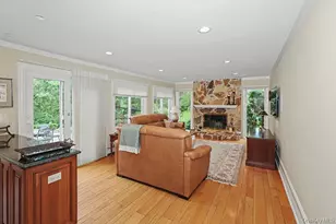 39 Tamara Ct, Melville, NY 11747 - Photo 19
