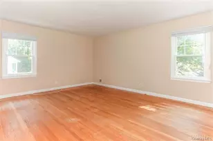 6 Oakstwain Rd, Scarsdale, NY 10583 - Photo 15