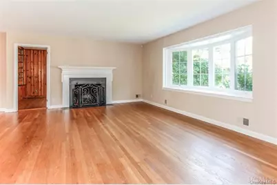 6 Oakstwain Road, Scarsdale, NY 10583 - Photo 5