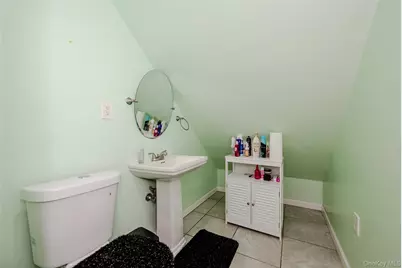 58 N Montgomery Street, Valley Stream, NY 11580 - Photo 13