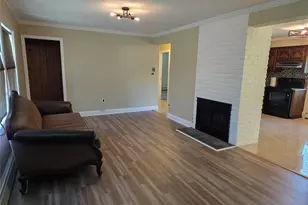 68 Summer Ln, Hicksville, NY 11801 - Photo 7