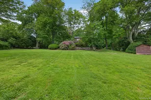 19 Seward Dr, Woodbury, NY 11797 - Photo 35