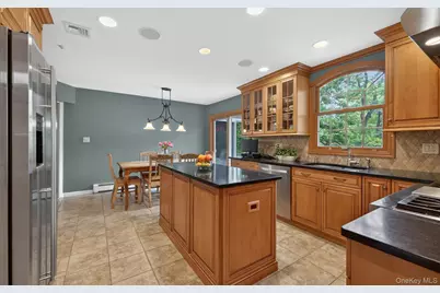 19 Seward Drive, Woodbury, NY 11797 - Photo 13