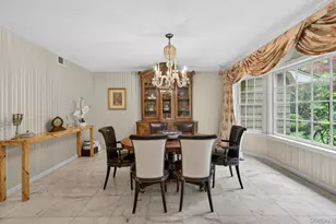 19 Seward Dr, Woodbury, NY 11797 - Photo 9