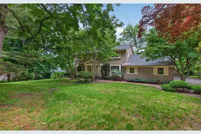 19 Seward Drive, Woodbury, NY 11797 - Photo 3