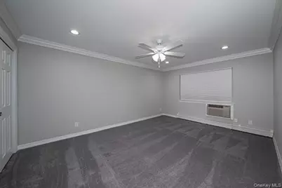 9 Williams Boulevard #5-2L, Lake Grove, NY 11755 - Photo 7