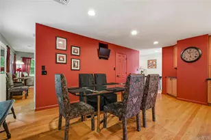 25 Edcris Ln, Huntington, NY 11743 - Photo 13