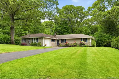 25 Edcris Lane, Huntington, NY 11743 - Photo 3