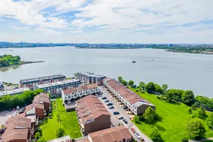 120-27 Riviera Ct, College Point, NY 11356 - Photo 31
