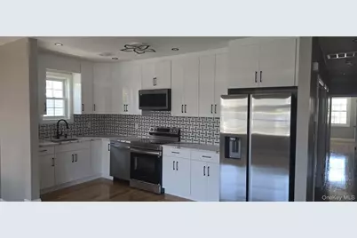 10833 164th Street, Jamaica, NY 11433 - Photo 13