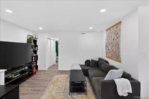 223 Artist Lake Dr, Middle Island, NY 11953 - Photo 5