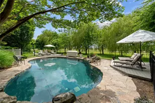 11 Hickory Rd, Woodmere, NY 11598 - Photo 43