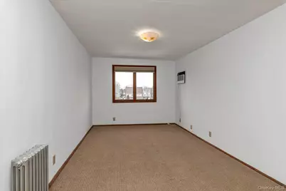 23 Thompson Place #2, Lynbrook, NY 11563 - Photo 7