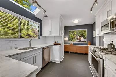 127 Stone Bridge Square, Chappaqua, NY 10514 - Photo 5