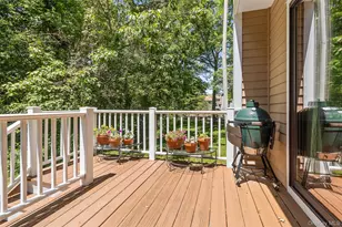 127 Stone Bridge Square, Chappaqua, NY 10514 - Photo 19