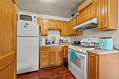 200 Lowndes Avenue #A, Huntington Station, NY 11746 - Photo 15