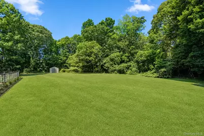 280 Holbrook Road, Ronkonkoma, NY 11779 - Photo 25