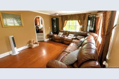 64 Crestwood Boulevard, Poughkeepsie, NY 12603 - Photo 5
