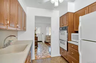 205 Villa Ave, Deer Park, NY 11729 - Photo 7