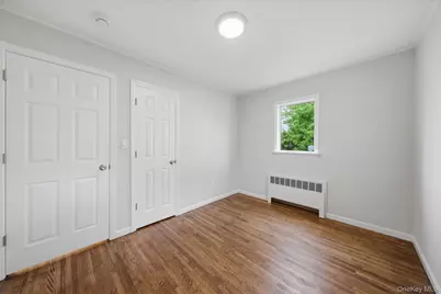 986 Cayuga Road, West Hempstead, NY 11552 - Photo 17