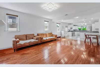 2454 Jefferson Street, East Meadow, NY 11554 - Photo 5