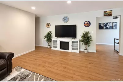 201 Birchwood Road #201, Coram, NY 11727 - Photo 11