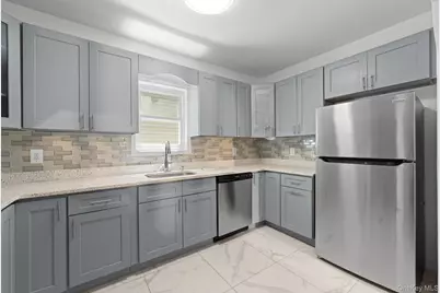 11633 192nd Street, Saint Albans, NY 11412 - Photo 5