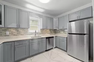 116-33 192nd St, Saint Albans, NY 11412 - Photo 5